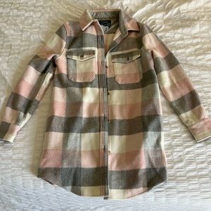 NWT pink/gray shaket